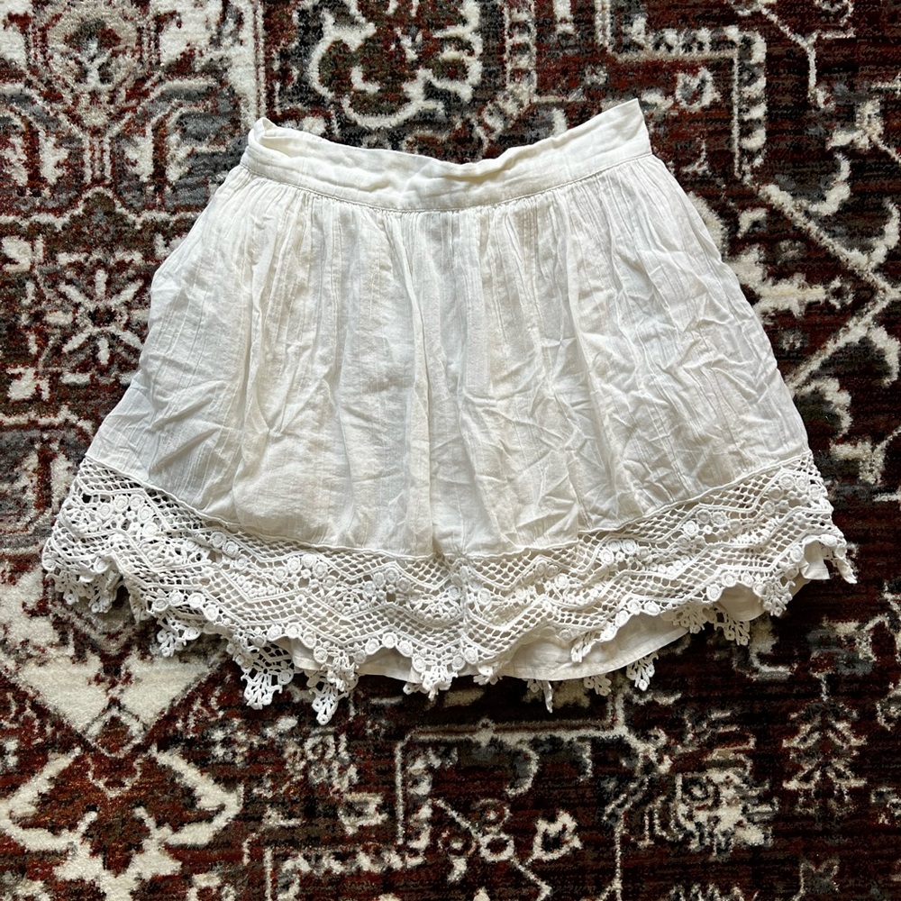 Frenchi white lace skirt XS